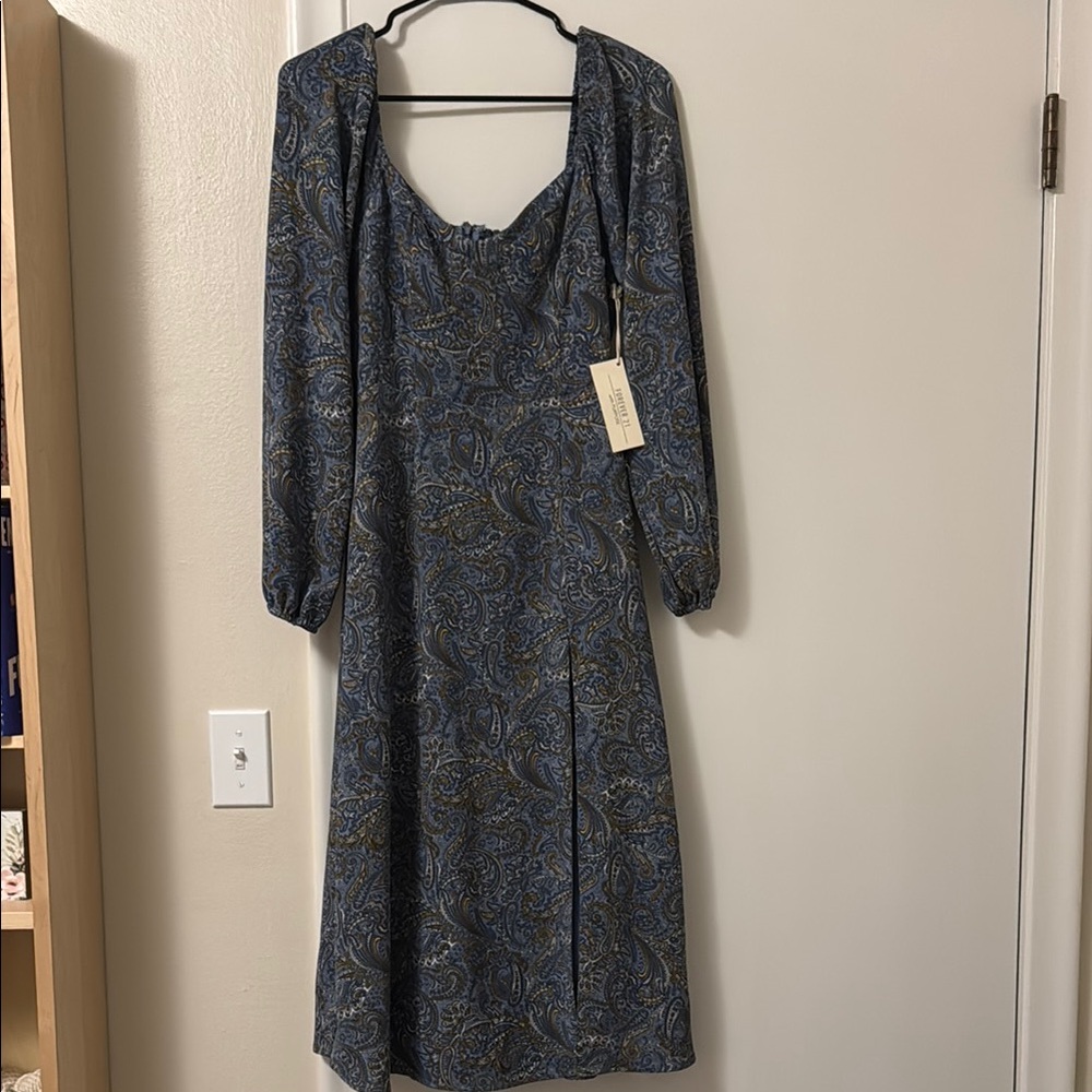 Forever 21 Blue and Gold Paisley Long Sleeve Dress